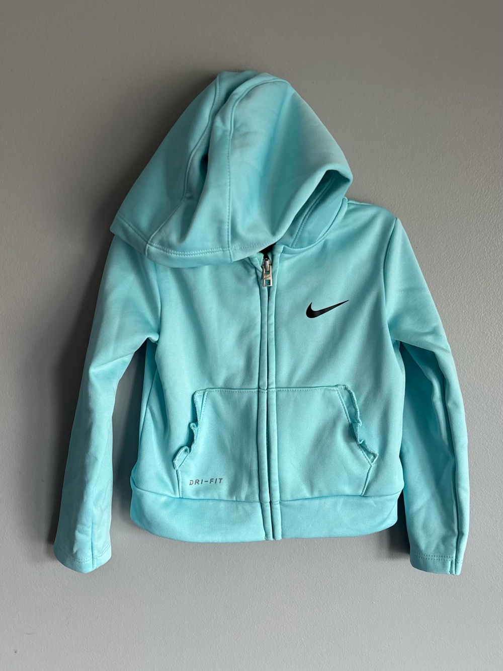 NWOT Toddler Girl Nike Therma Fit Aura Full Zip Hoodie 2T